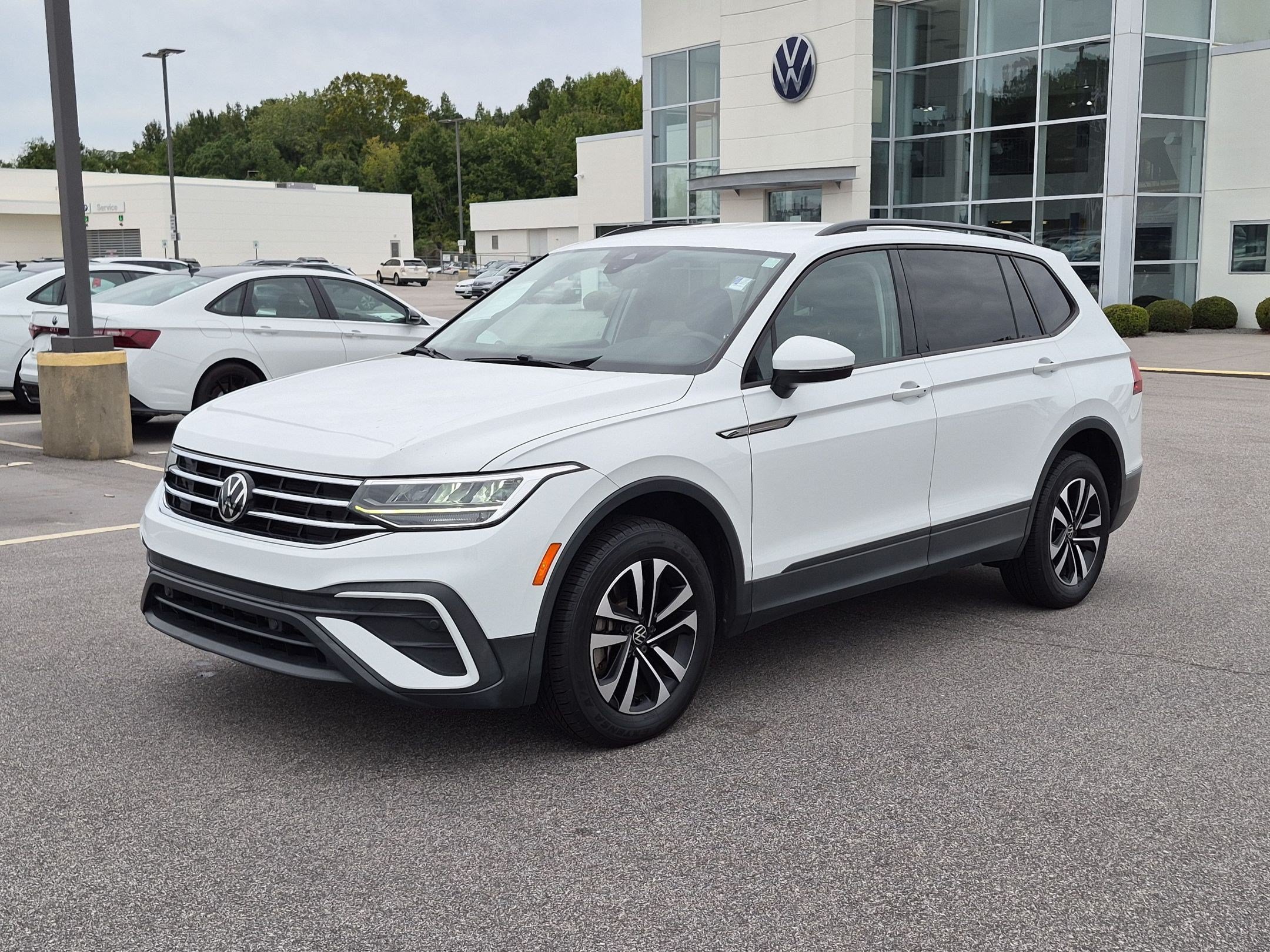Used 2022 Volkswagen Tiguan S FWD image 7