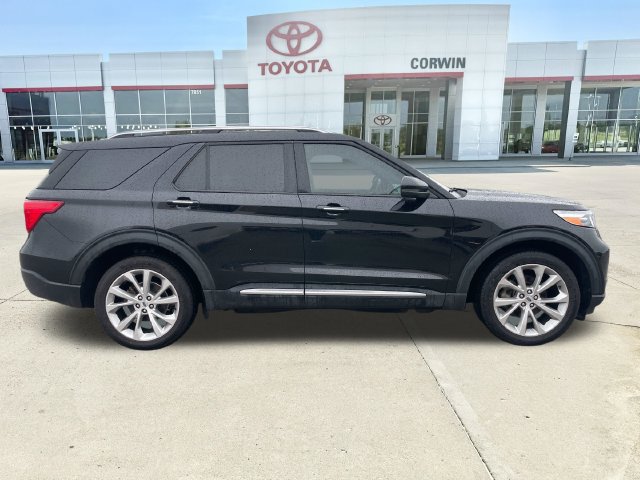 Used 2022 Ford Explorer Platinum w/ Equipment Group 601A AWD/4WD image 6