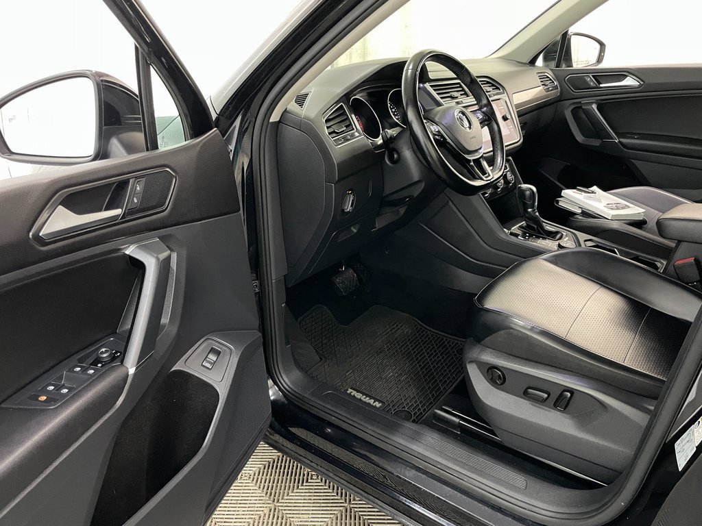 Used 2018 Volkswagen Tiguan SEL image 20