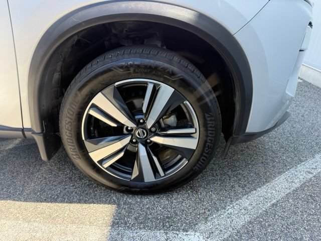 Certified 2021 Nissan Rogue SL w/ Premium Package AWD/4WD image 10