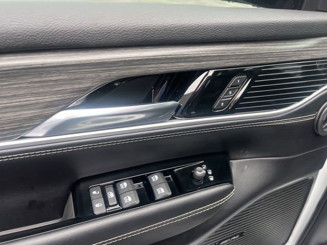 Used 2023 Jeep Wagoneer Series III w/ Preferred Equipment Group image 18