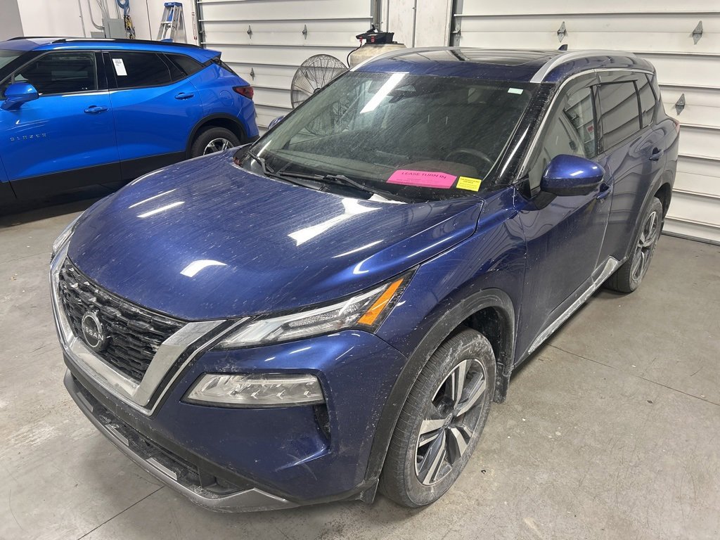 Used 2023 Nissan Rogue SL image 2