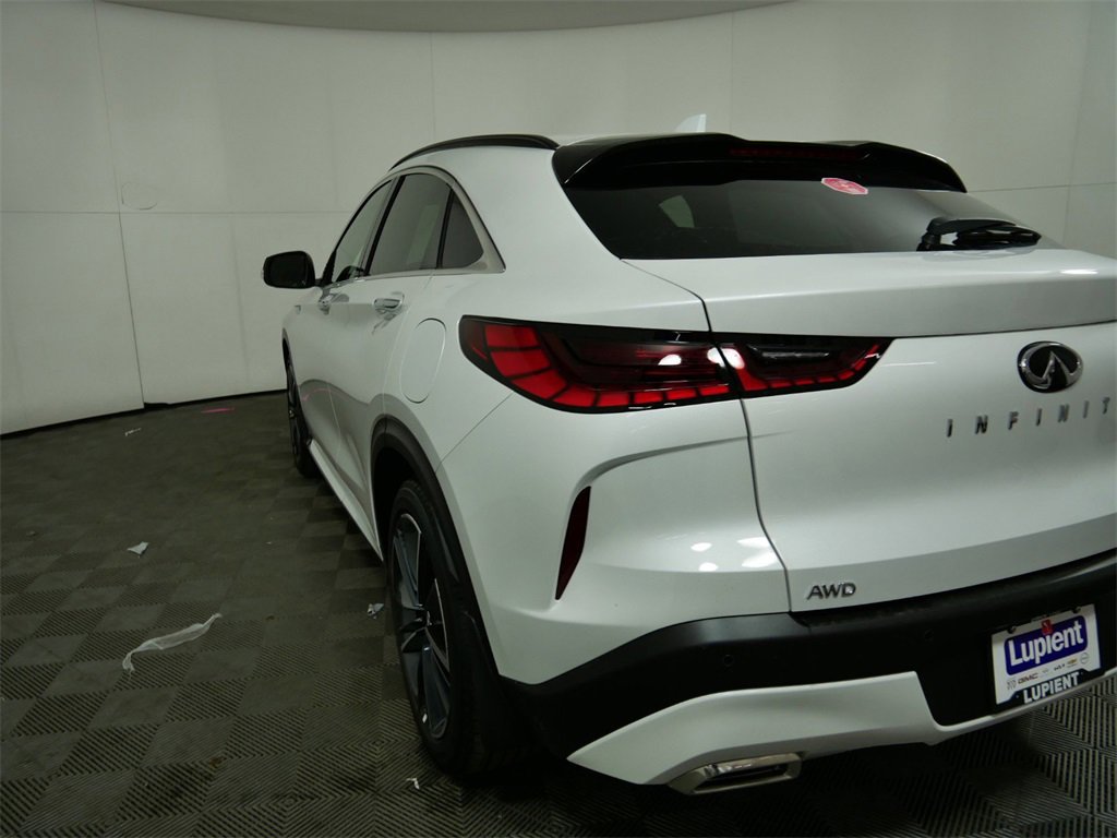 New 2025 INFINITI QX55 Essential image 5