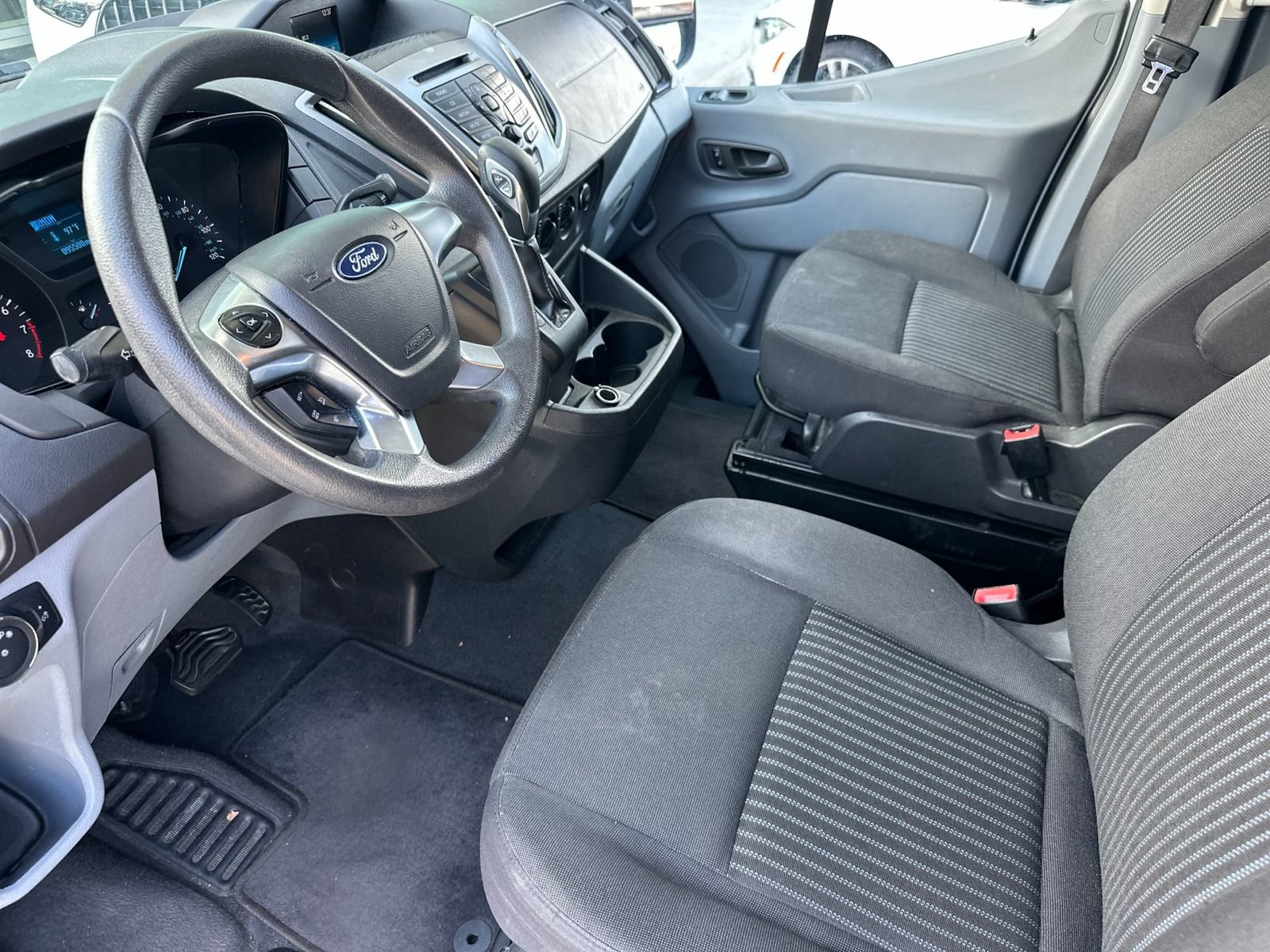 Used 2018 Ford Transit 350 XLT RWD image 10