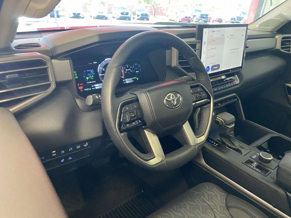 Used 2024 Toyota Tundra Limited AWD/4WD image 18