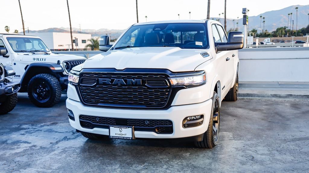 New 2025 RAM 1500 4x4 Crew Cab image 4
