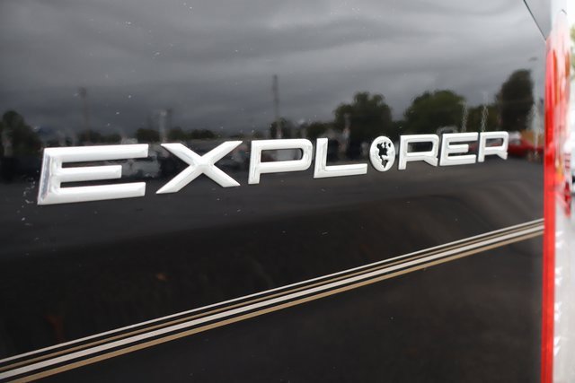 Used 2024 Ford Transit 250 148 High Roof Extended AWD image 29