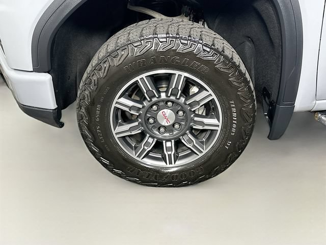 Used 2024 GMC Sierra 1500 AT4 w/ AT4 Preferred Package AWD/4WD image 36