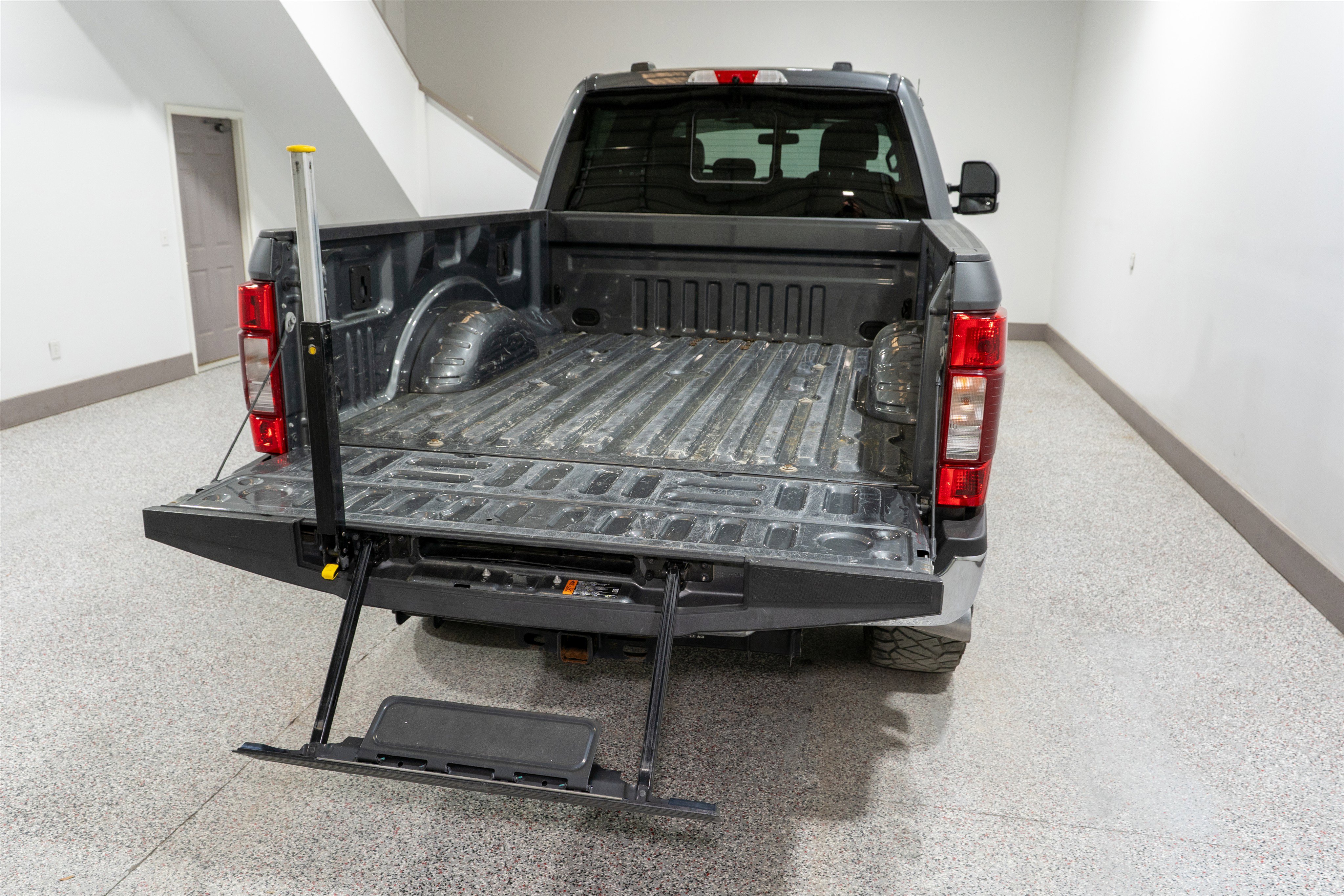 Used 2022 Ford F250 Lariat w/ Lariat Ultimate Package image 11