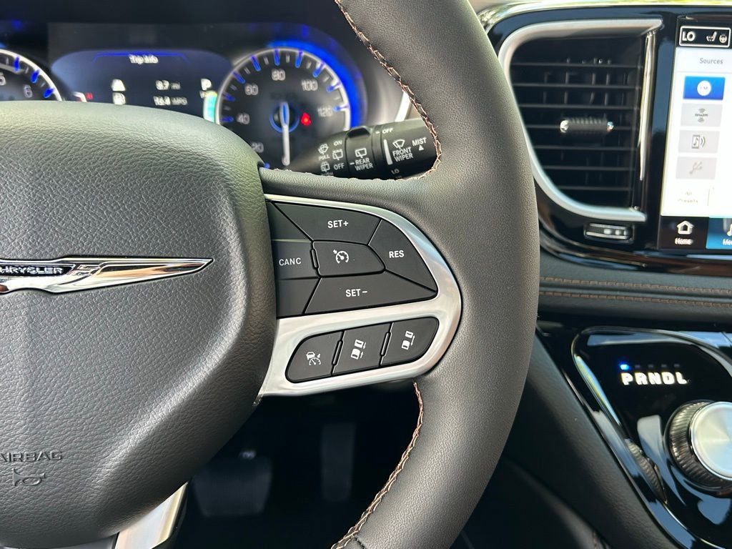New 2026 Chrysler Pacifica Pinnacle image 52