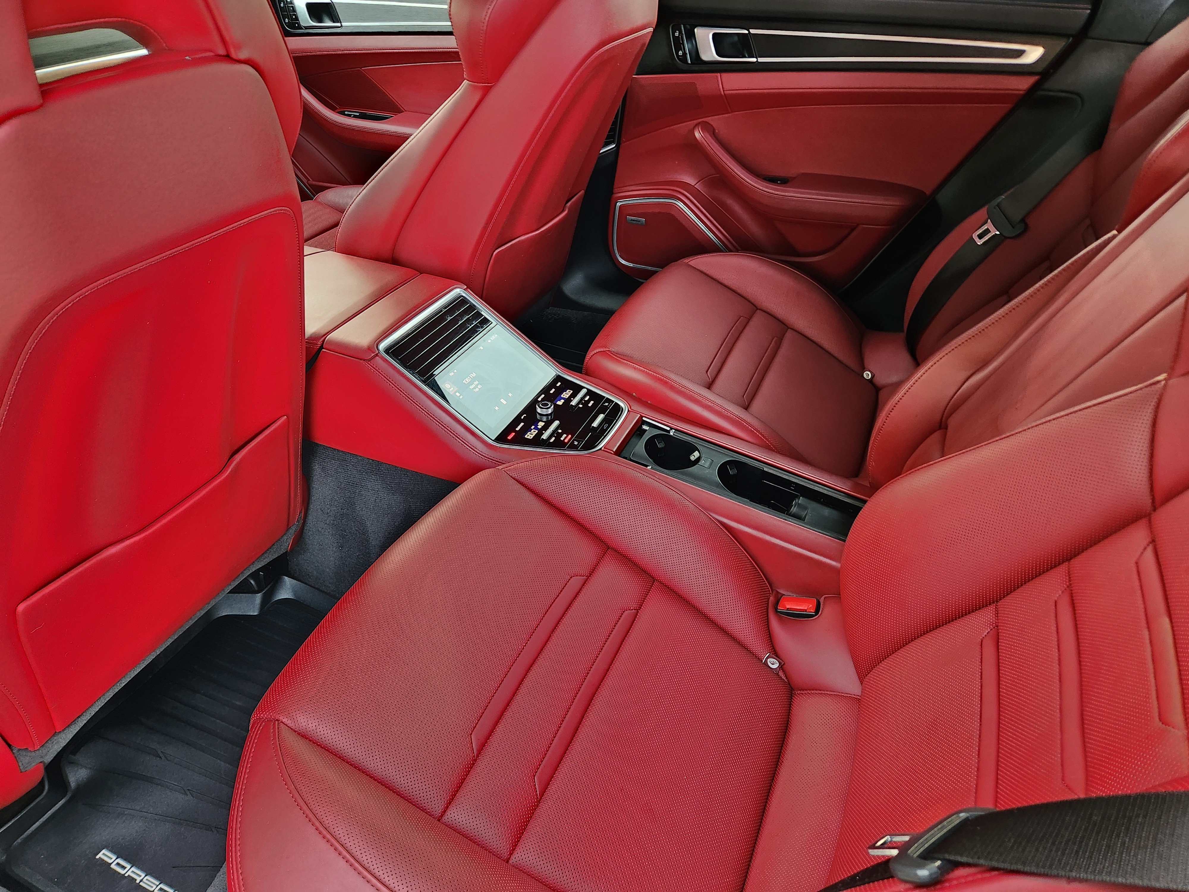 Used 2019 Porsche Panamera GTS AWD/4WD image 27