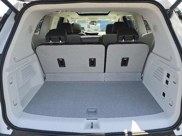 Used 2024 GMC Acadia Denali AWD/4WD image 35