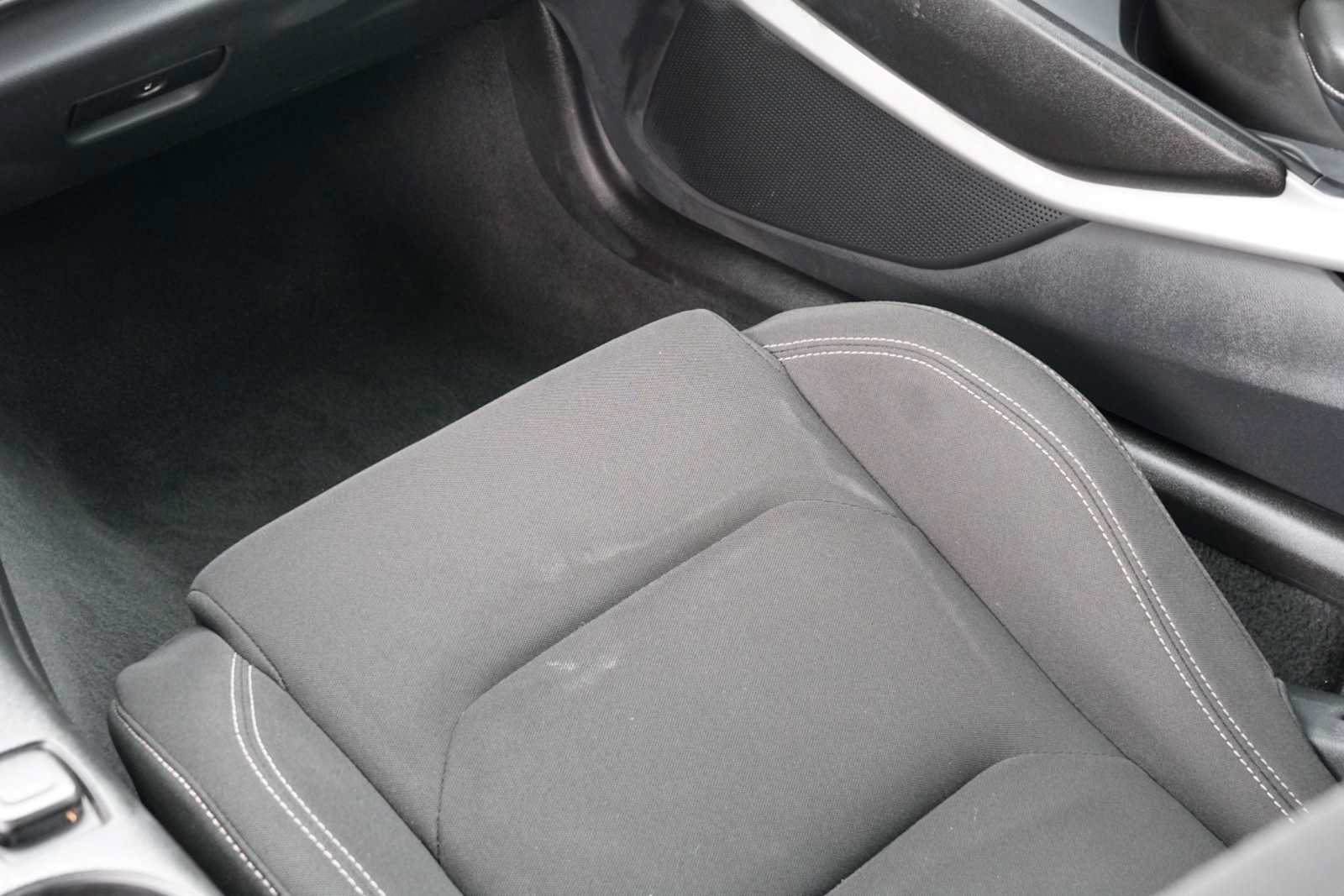 Used 2023 Chevrolet Camaro LT RWD image 23