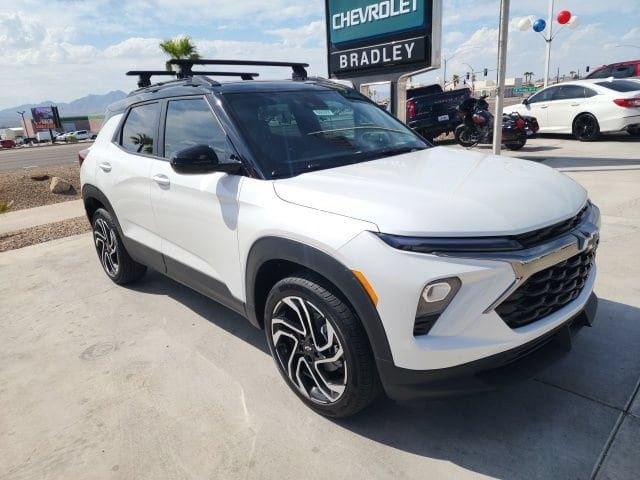 New 2026 Chevrolet TrailBlazer RS w/ Convenience Package AWD/4WD image 2