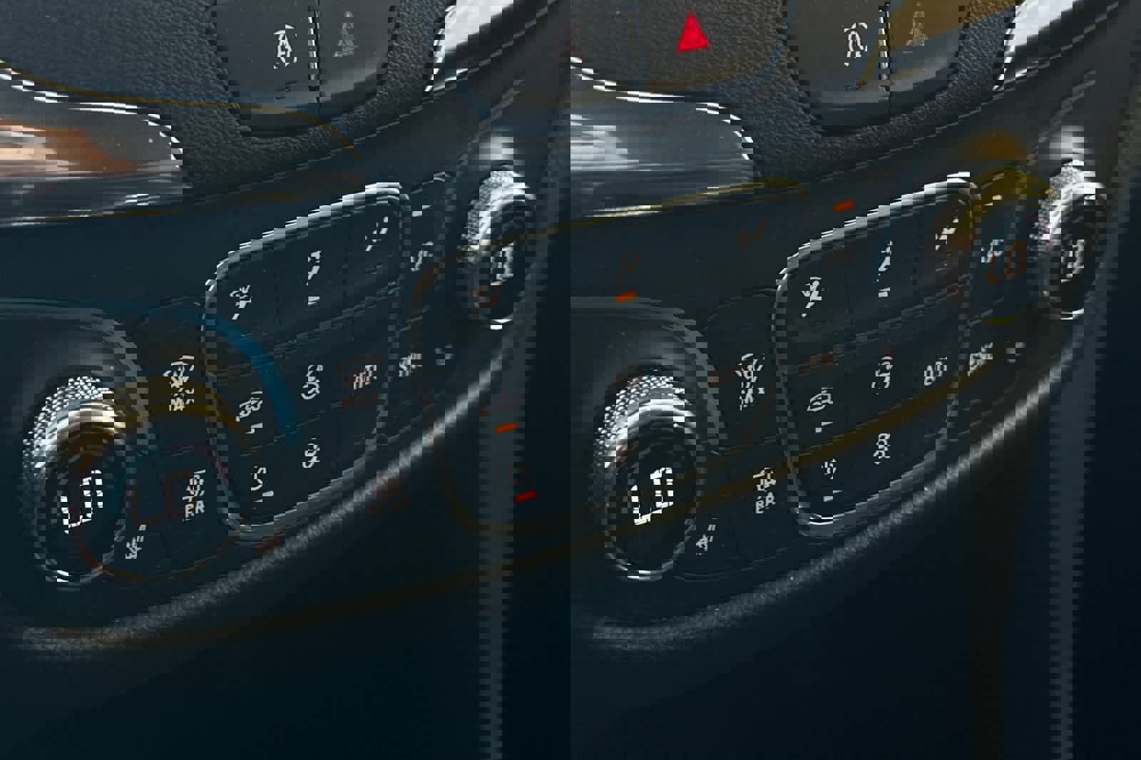 Used 2024 Chevrolet Equinox LT image 22