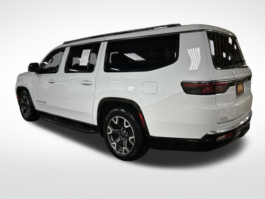 Certified 2024 Jeep Wagoneer L Series III w/ Flexible Seating Group image 3