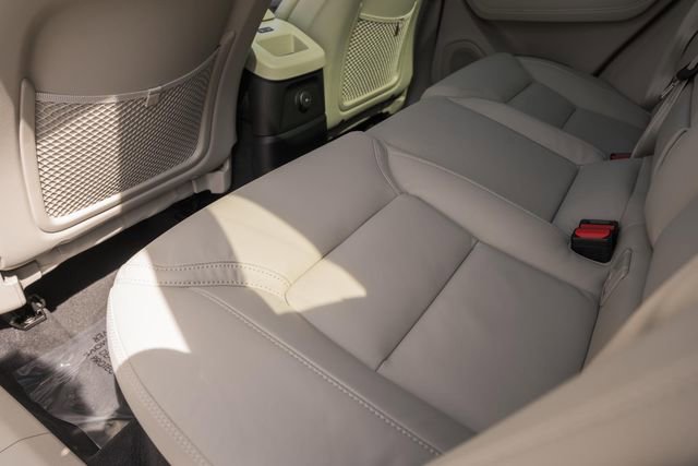 New 2026 Volvo XC60 T8 Ultra w/ Protection Package Premier image 34