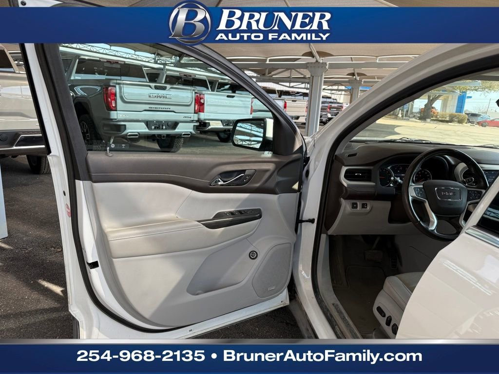 Used 2021 GMC Acadia SLT image 7