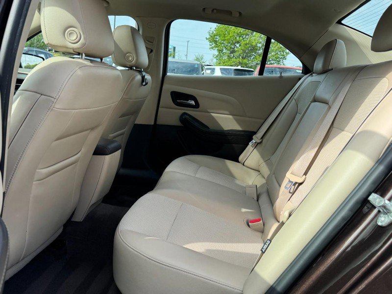 Used 2015 Chevrolet Malibu LT w/ Power Convenience Package image 10