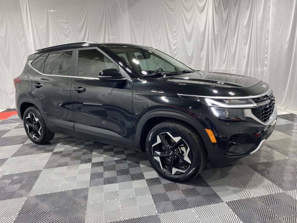 Used 2024 Kia Seltos EX image 5