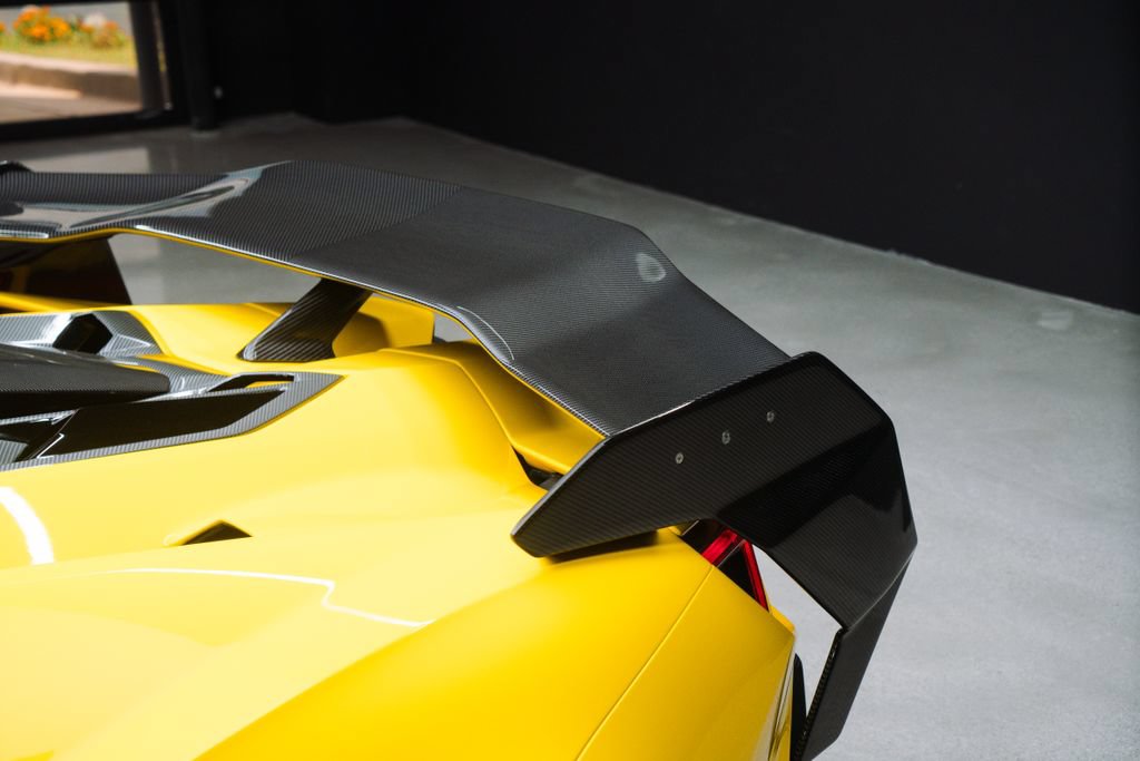 Used 2024 Lamborghini Revuelto AWD/4WD image 55