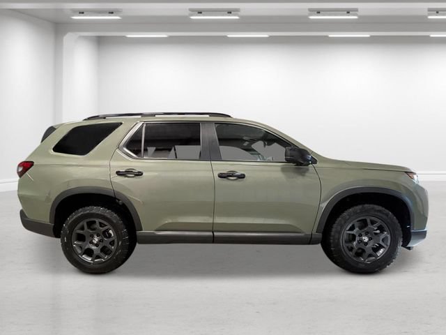 New 2026 Honda Pilot TrailSport image 9