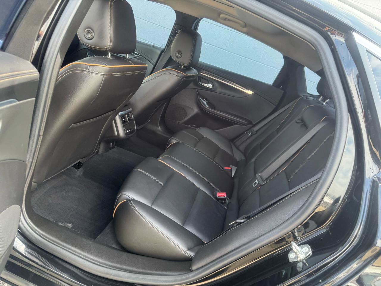 Used 2018 Chevrolet Impala Premier w/ Premier Confidence Package FWD image 24