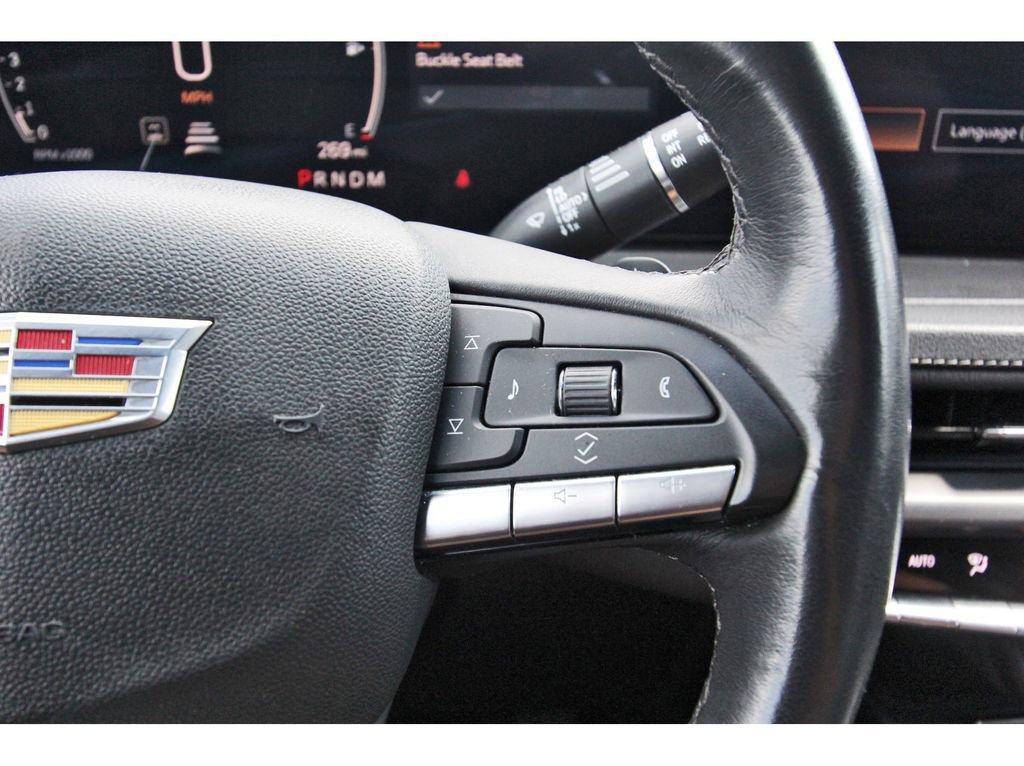 Used 2024 Cadillac XT4 Premium Luxury FWD image 16