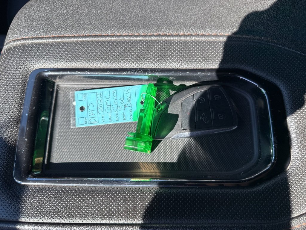 Used 2022 GMC Sierra 1500 AT4 w/ AT4 Preferred Package image 11