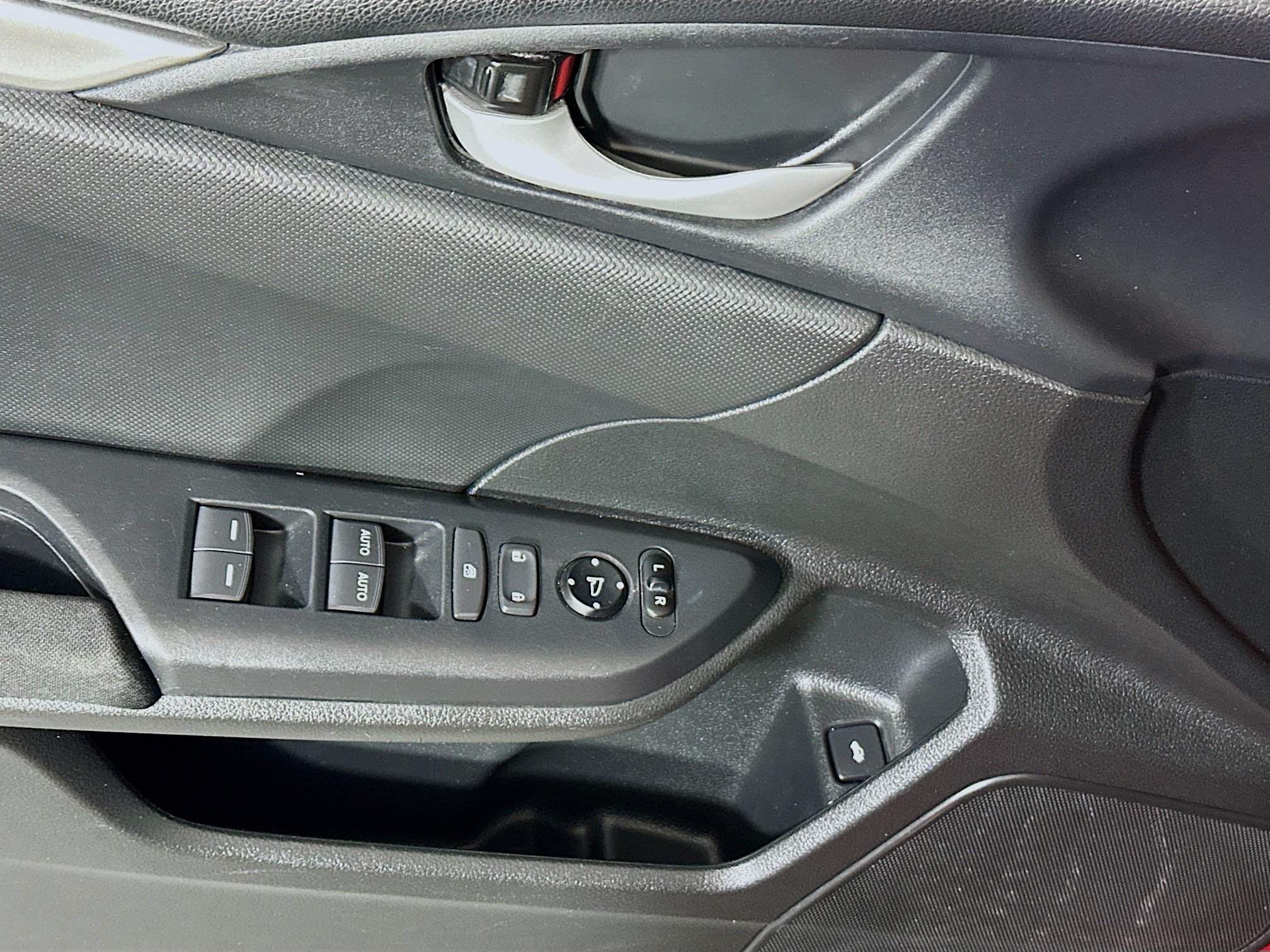 Used 2019 Honda Civic LX image 14