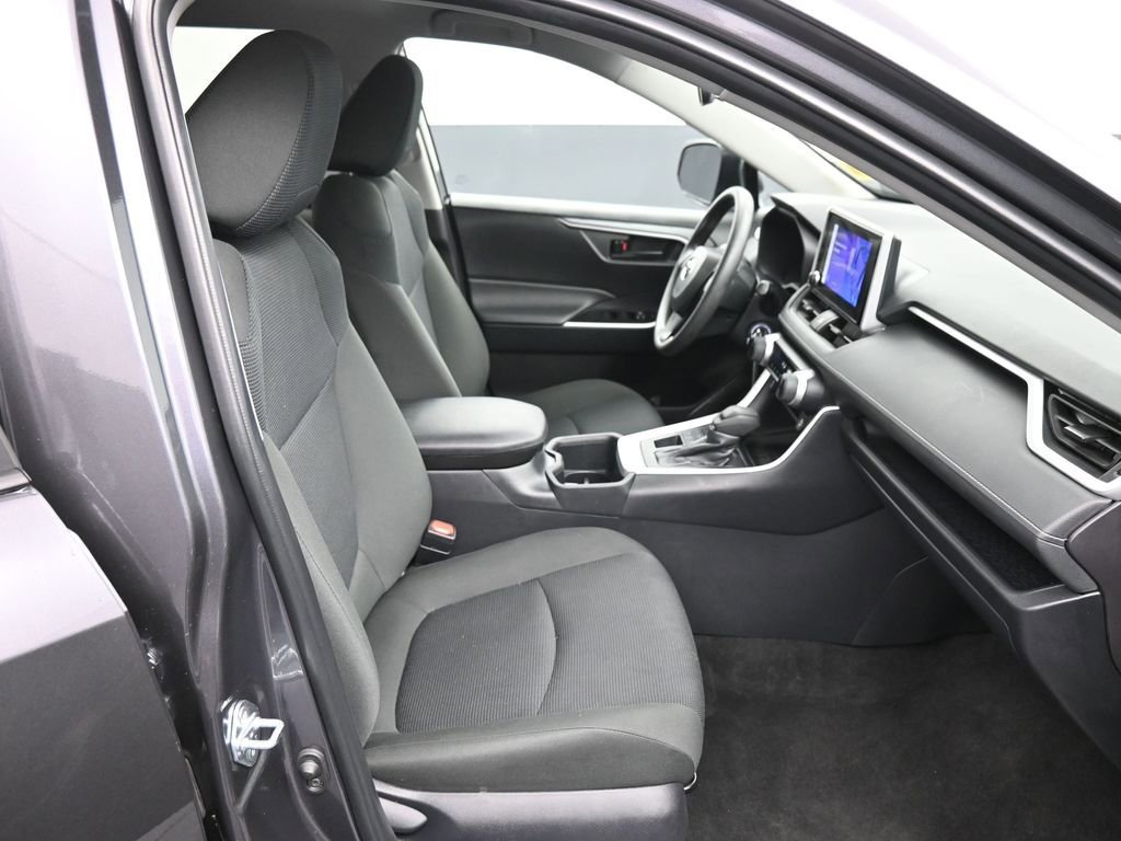 Used 2025 Toyota RAV4 LE image 24
