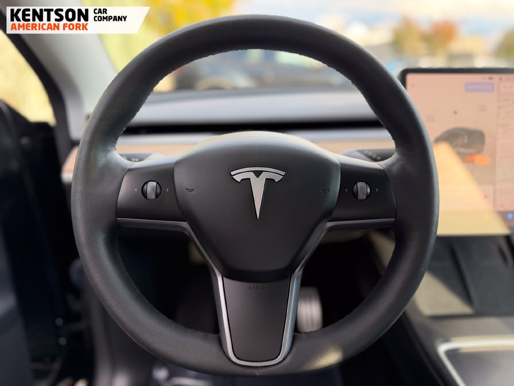 Used 2023 Tesla Model Y Performance AWD/4WD image 13