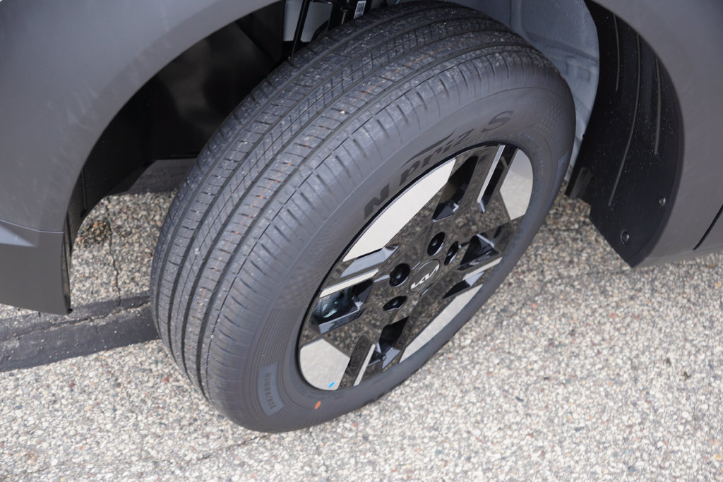 New 2027 Kia Seltos LX AWD/4WD image 9