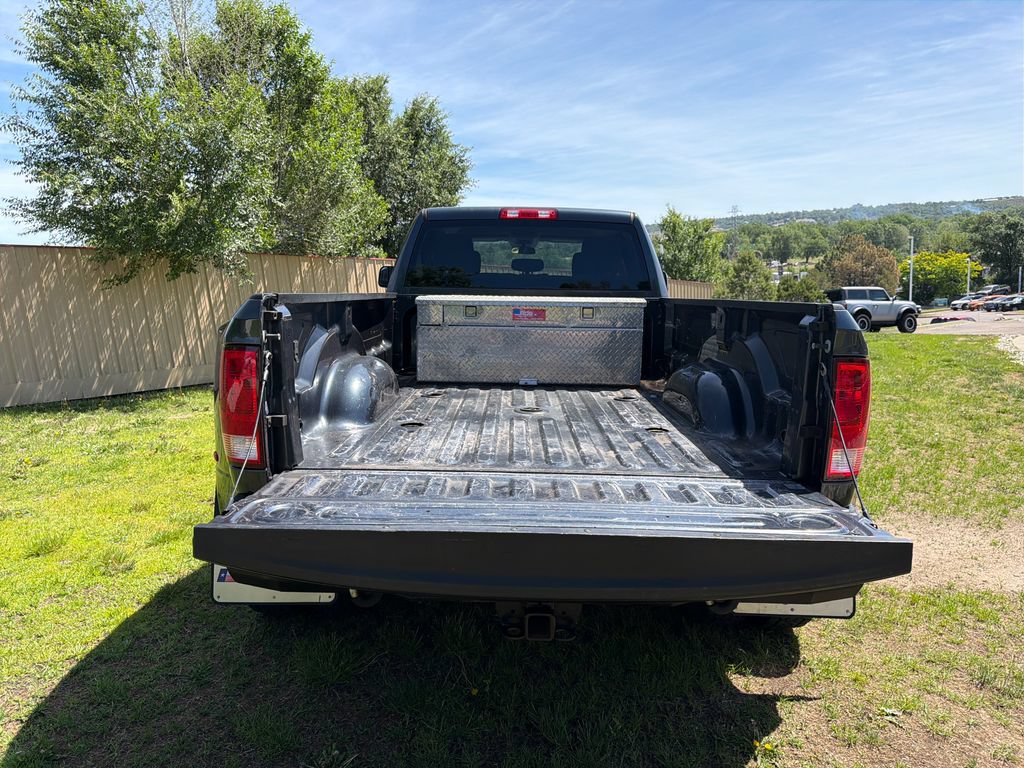Used 2018 RAM 3500 Tradesman w/ Chrome Appearance Group AWD/4WD image 25