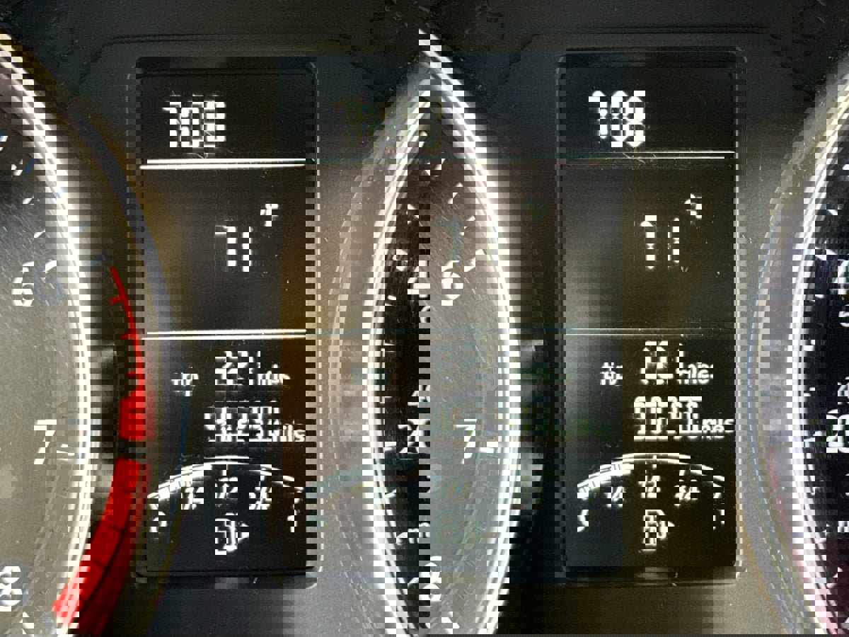 Used 2018 Volkswagen Jetta Wolfsburg Edition image 13