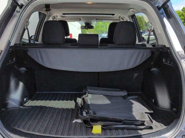 Certified 2017 Toyota RAV4 XLE AWD/4WD image 17