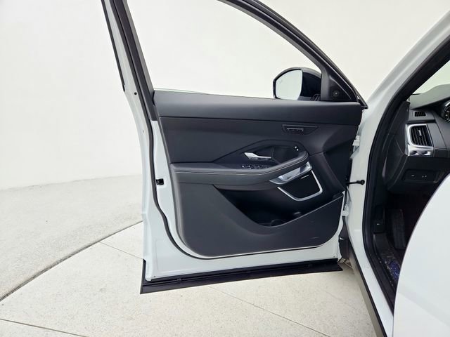 Certified 2024 Jaguar E-PACE R-Dynamic SE image 28