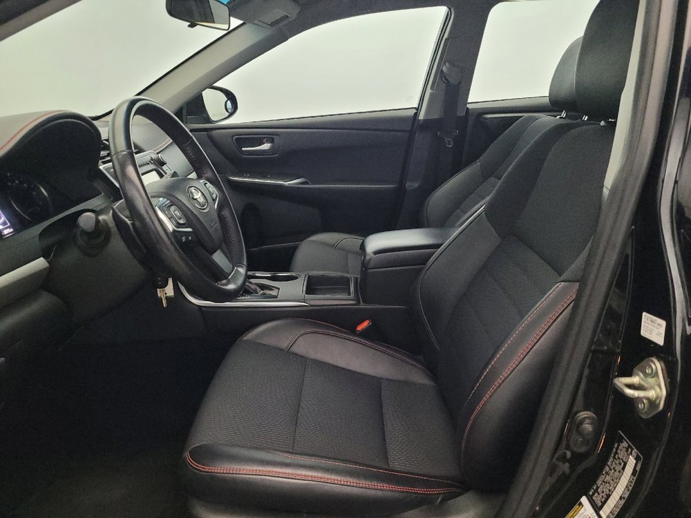 Used 2017 Toyota Camry SE FWD image 17