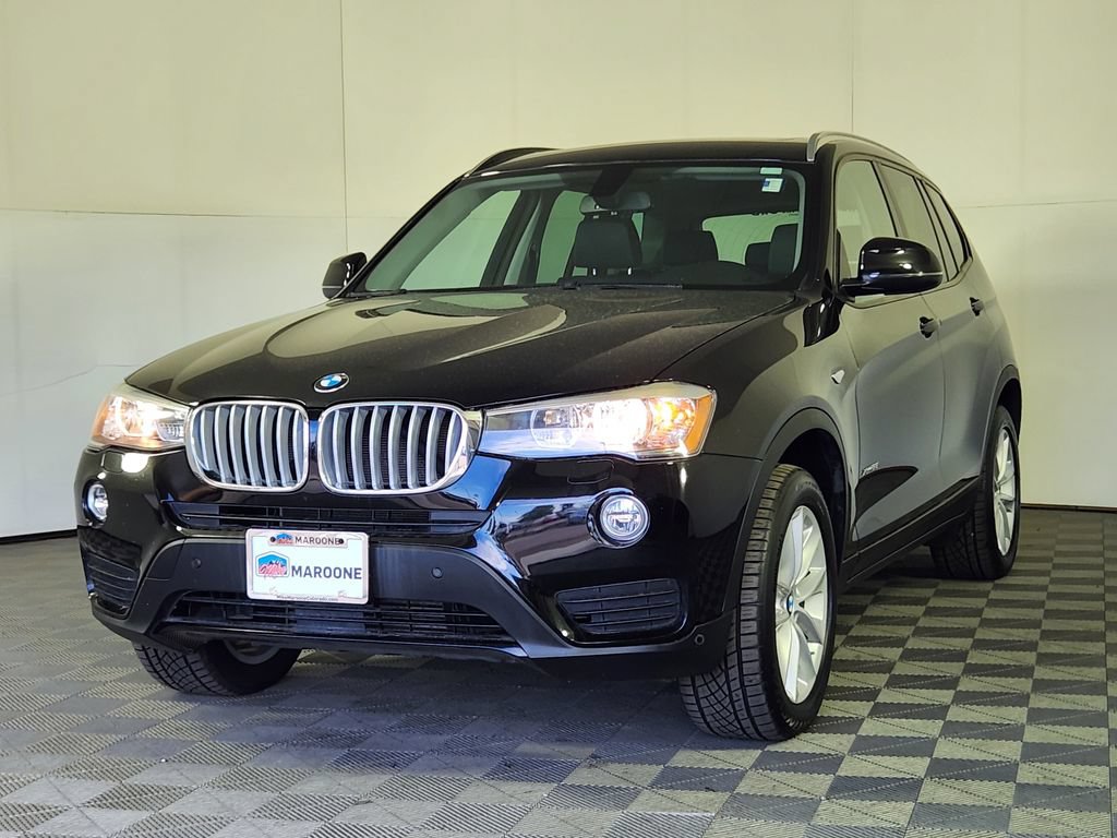 Used 2017 BMW X3 xDrive28i w/ Driving Assistance Package AWD/4WD image 3
