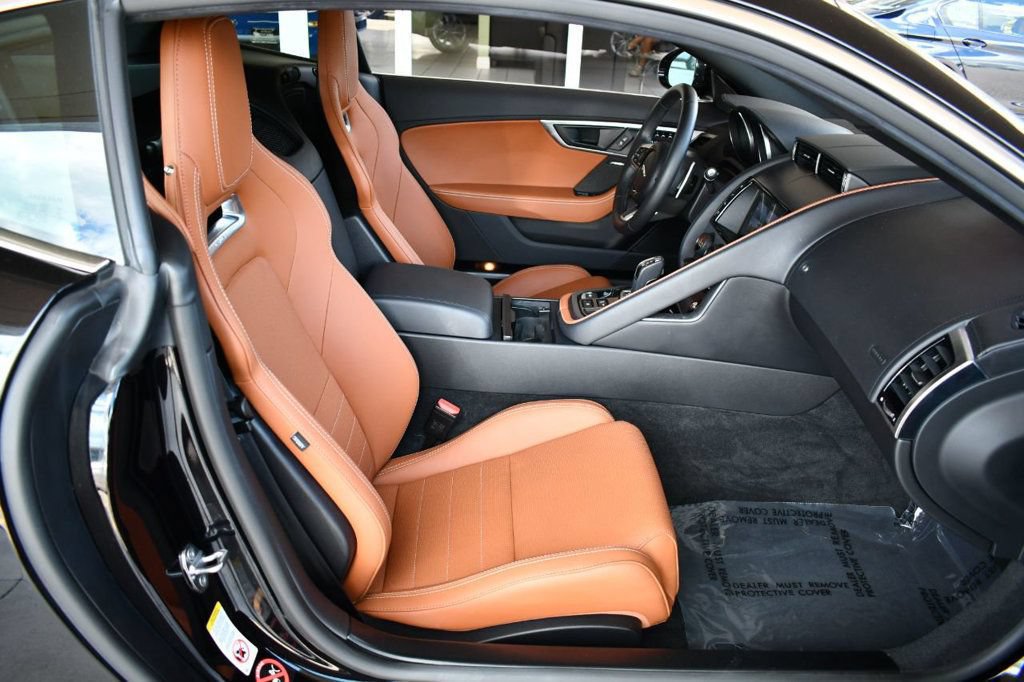 Used 2018 Jaguar F-TYPE Coupe RWD image 16