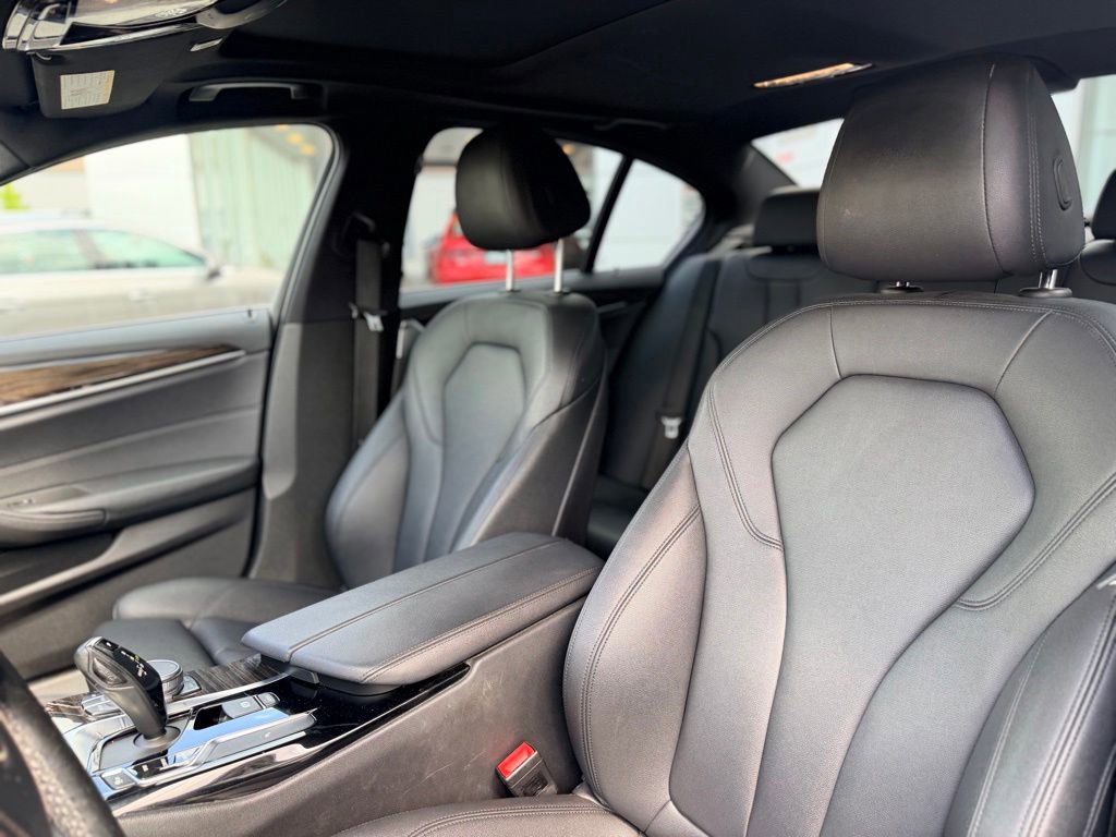 Used 2019 BMW 530i xDrive w/ Convenience Package AWD/4WD image 11