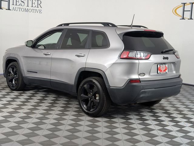 Used 2020 Jeep Cherokee Latitude Plus image 5