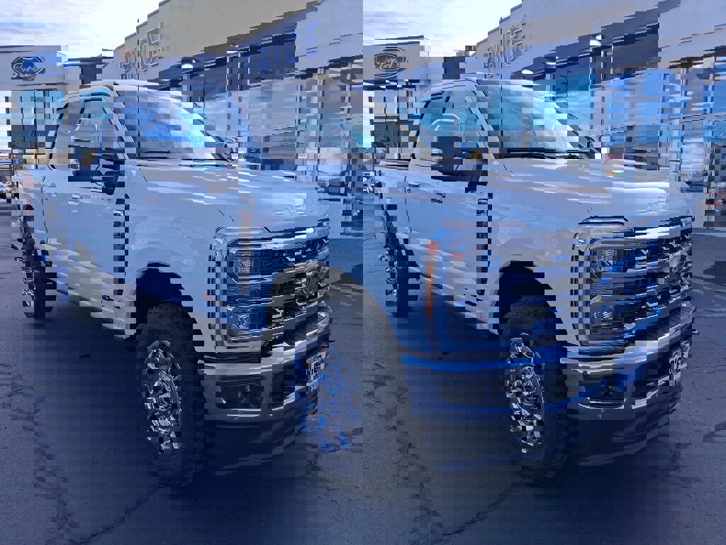 New 2026 Ford F250 4x4 Crew Cab Super Duty