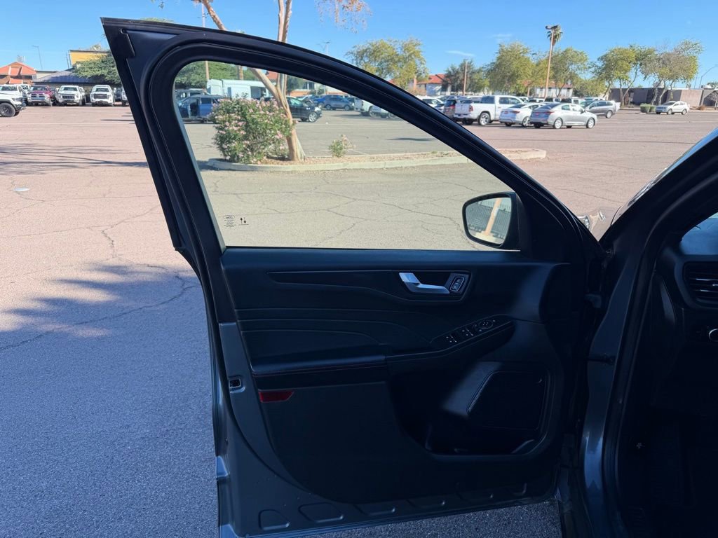 Used 2023 Ford Escape ST-Line w/ Tech Pack #1 image 22