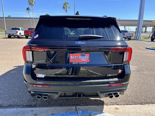 New 2026 Ford Explorer ST w/ Sun And Sound Package image 6
