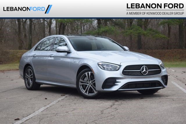 Used 2022 Mercedes-Benz E 350 4MATIC Sedan image 1