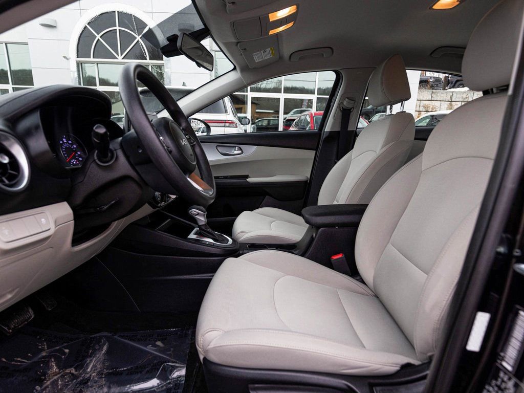 Used 2023 Kia Forte LXS image 26