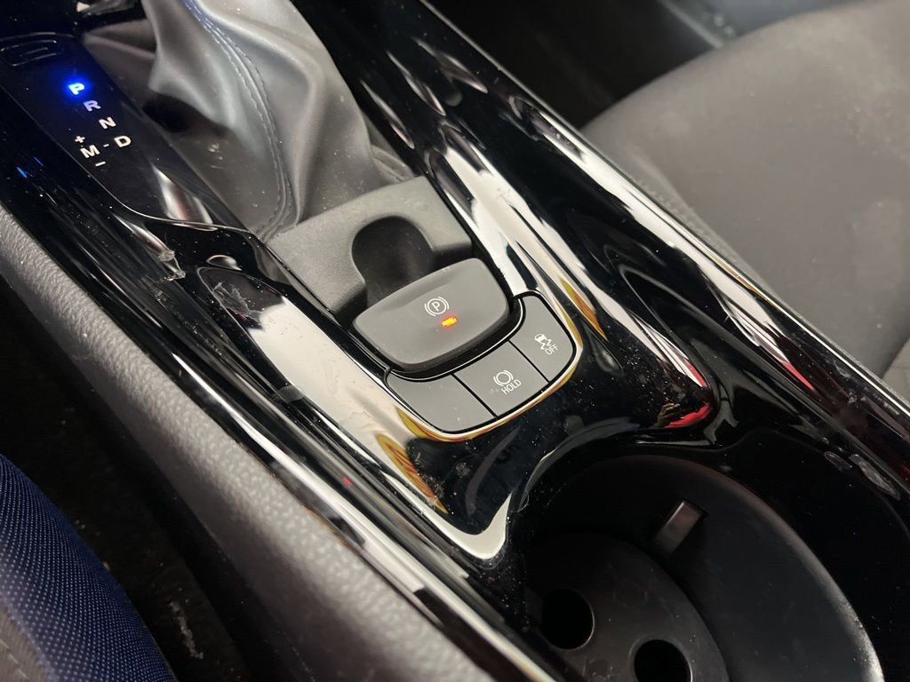 Used 2020 Toyota C-HR XLE image 30