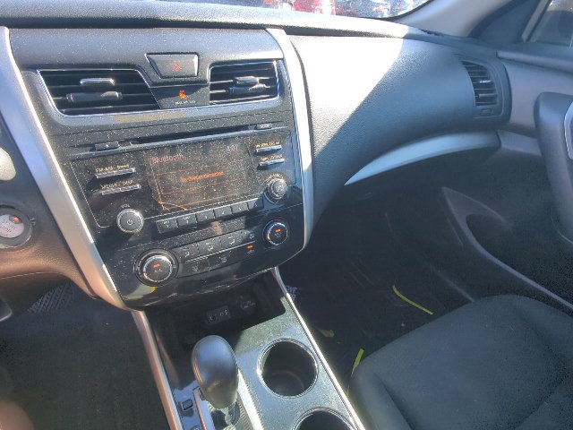 Used 2014 Nissan Altima 2.5 S w/ Display Audio Package FWD image 16
