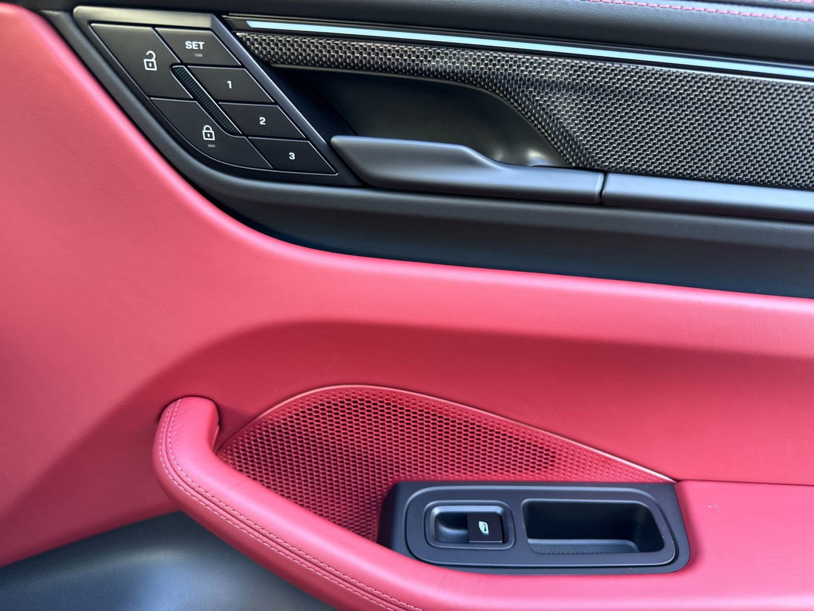 New 2025 Porsche Macan Turbo Electric image 20